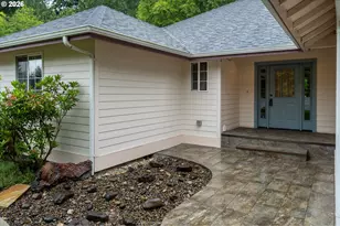 8 Ammons Ln, Longview, WA 98632 - Photo 2
