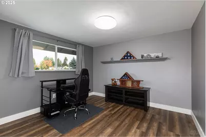17000 SE Forest Hill Dr, Damascus, OR 97089 - Photo 16