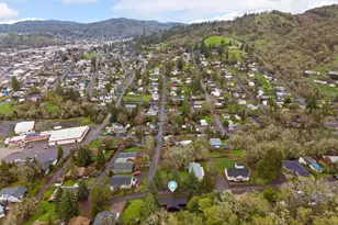 1303 SE Strong Ave, Roseburg, OR 97470 - Photo 46