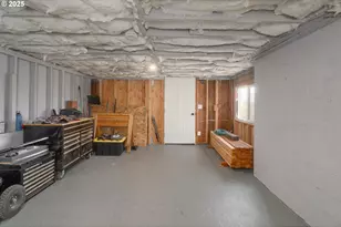 1303 SE Strong Ave, Roseburg, OR 97470 - Photo 22