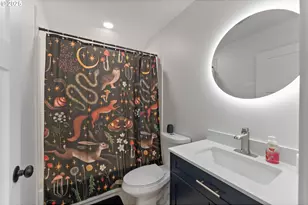 1303 SE Strong Ave, Roseburg, OR 97470 - Photo 18