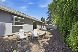 6819 Simeon Dr, Springfield, OR 97478 - Photo 10