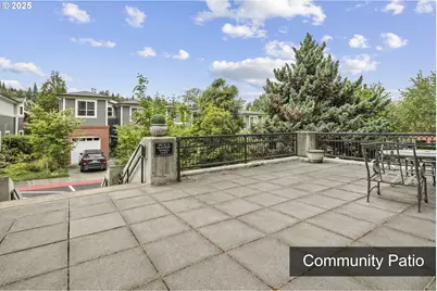 196 SE Spokane St #110, Portland, OR 97202 - Photo 16