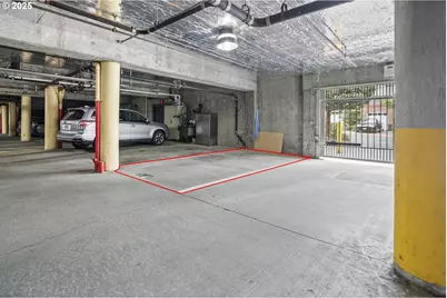 196 SE Spokane St #110, Portland, OR 97202 - Photo 14