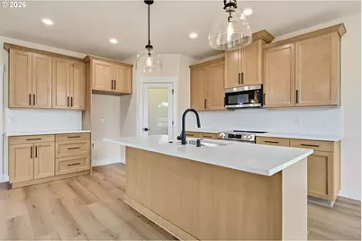 2621 N Lydia Loop, Hubbard, OR 97032 - Photo 12