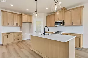 2621 N Lydia Loop, Hubbard, OR 97032 - Photo 12