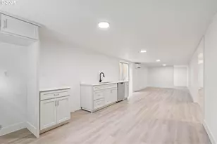 842 NE Killingsworth St, Portland, OR 97211 - Photo 34