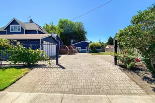 952 E Main St, Monmouth, OR 97361 - Photo 4