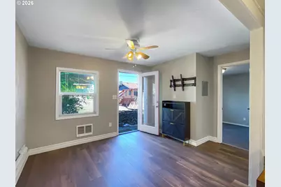 952 E Main St, Monmouth, OR 97361 - Photo 40