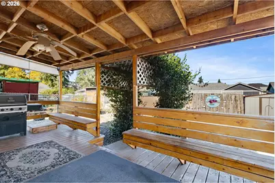 2812 W Sanders Ave, Roseburg, OR 97471 - Photo 18