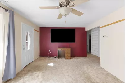 2812 W Sanders Ave, Roseburg, OR 97471 - Photo 4