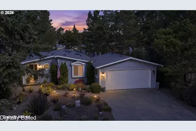 147 42nd Way, Florence, OR 97439 - Photo 2