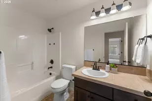 3027 SE Kingswood Ave, Hillsboro, OR 97123 - Photo 18