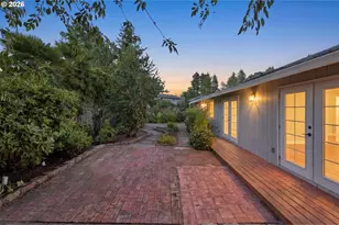 5385 NW Deschutes Dr, Portland, OR 97229 - Photo 36