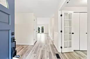 5385 NW Deschutes Dr, Portland, OR 97229 - Photo 6