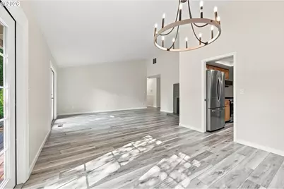 5385 NW Deschutes Dr, Portland, OR 97229 - Photo 16