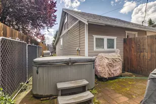 320 Gatch St, Woodburn, OR 97071 - Photo 28