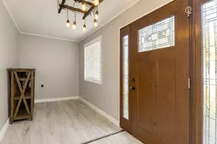 320 Gatch St, Woodburn, OR 97071 - Photo 4