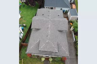 320 Gatch St, Woodburn, OR 97071 - Photo 2