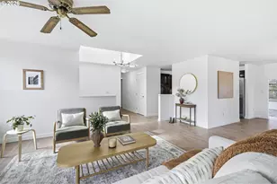 15893 NE Holladay St, Portland, OR 97230 - Photo 8