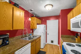 12036 SE Bush St, Portland, OR 97266 - Photo 12
