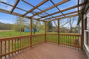 24300 SE Gravel Ln, Eagle Creek, OR 97022 - Photo 4