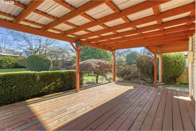 7354 N Wayland Ave, Portland, OR 97203 - Photo 32