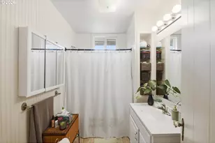 615 Willow St, Myrtle Point, OR 97458 - Photo 14