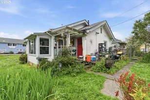 615 Willow St, Myrtle Point, OR 97458 - Photo 20