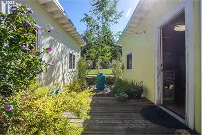 6270 Miller Rd, Mt Hood Prkdl, OR 97041 - Photo 16