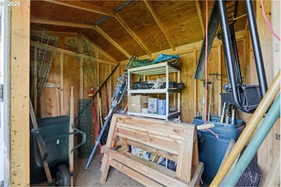 1716 Juniper Ave, Coos Bay, OR 97420 - Photo 30