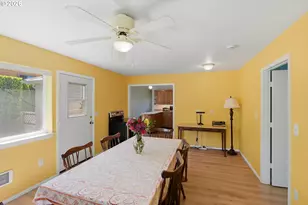 1716 Juniper Ave, Coos Bay, OR 97420 - Photo 10