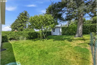 1716 Juniper Ave, Coos Bay, OR 97420 - Photo 28
