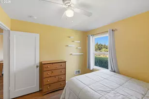 1716 Juniper Ave, Coos Bay, OR 97420 - Photo 18