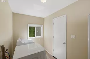 1716 Juniper Ave, Coos Bay, OR 97420 - Photo 8