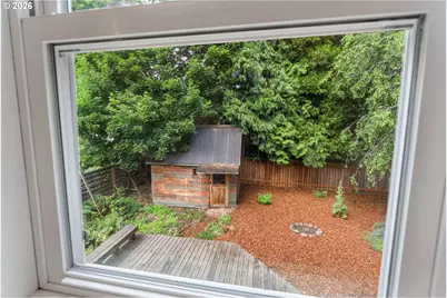 412 10th St, Hood River, OR 97031 - Photo 30