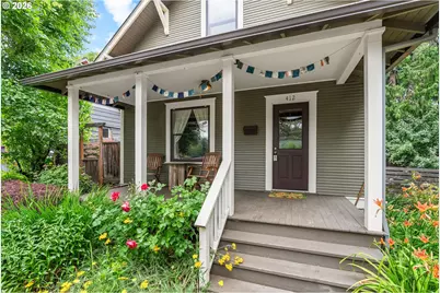 412 10th St, Hood River, OR 97031 - Photo 2