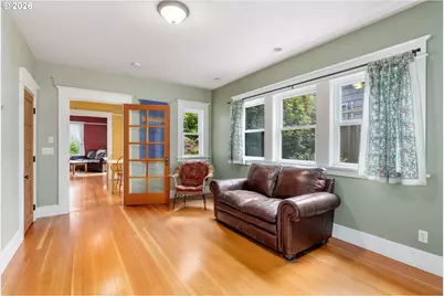 412 10th St, Hood River, OR 97031 - Photo 6