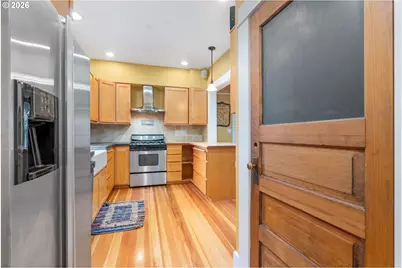 412 10th St, Hood River, OR 97031 - Photo 14