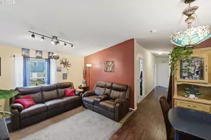 2294 Marion St, North Bend, OR 97459 - Photo 12