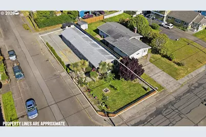 2294 Marion St, North Bend, OR 97459 - Photo 1