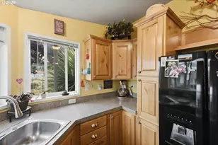 2294 Marion St, North Bend, OR 97459 - Photo 20