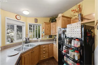 2294 Marion St, North Bend, OR 97459 - Photo 18