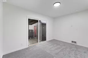 1114 N 1st Ave, Kelso, WA 98626 - Photo 26