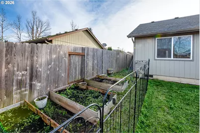 74 Sandalwood Loop, Creswell, OR 97426 - Photo 36