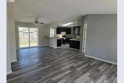 1037 Tamar St, Baker City, OR 97814 - Photo 4