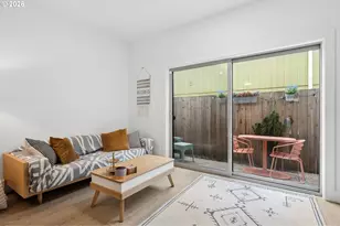 1211 N Winchell St, Portland, OR 97217 - Photo 16