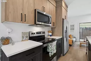 1211 N Winchell St, Portland, OR 97217 - Photo 12