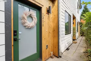1211 N Winchell St, Portland, OR 97217 - Photo 2