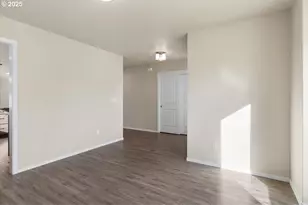 3013 21st Ave, Albany, OR 97322 - Photo 8